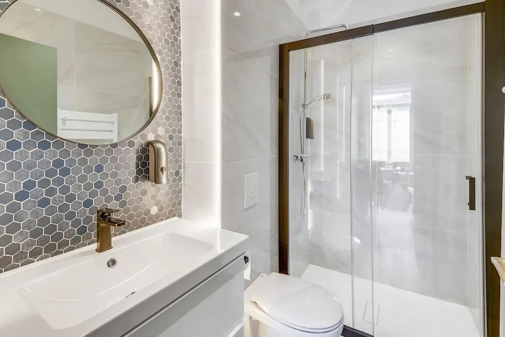 Brp Cannes Center, Eight-Bedroom Luxury Apartments Vakantiehuis