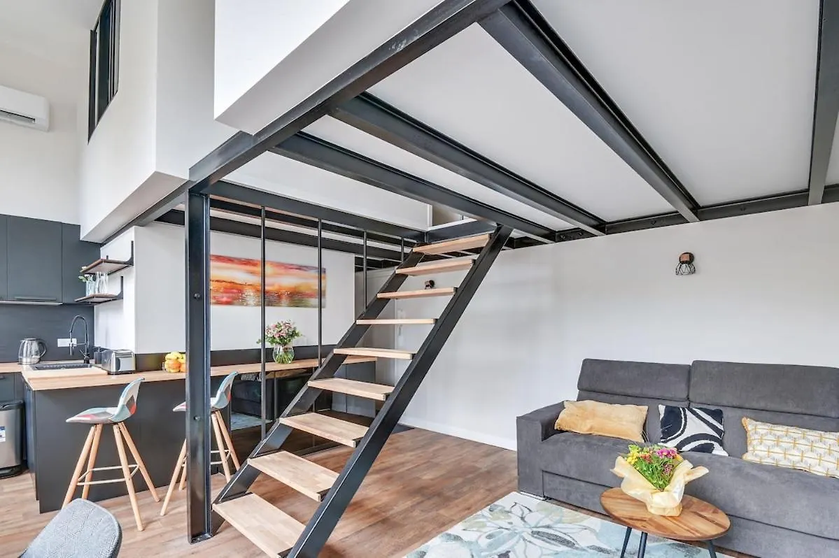 Brp Cannes Center, Eight-Bedroom Luxury Apartments